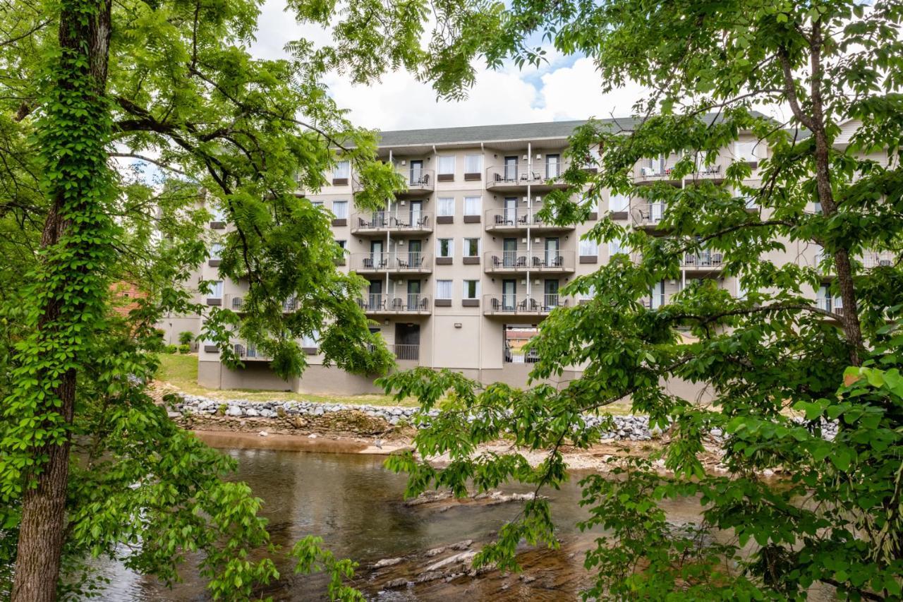 Twin Mountain Inn & Suites Pigeon Forge Exterior foto