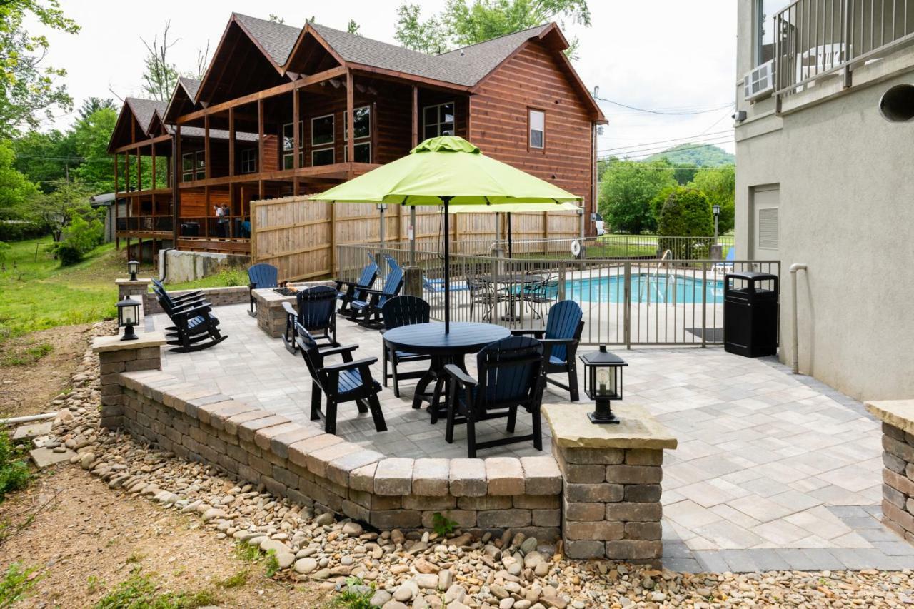 Twin Mountain Inn & Suites Pigeon Forge Exterior foto