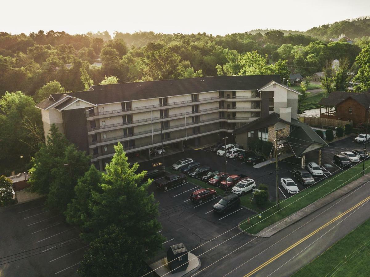 Twin Mountain Inn & Suites Pigeon Forge Exterior foto